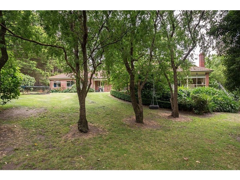 2 Licence Road, Belgrave South VIC 3160