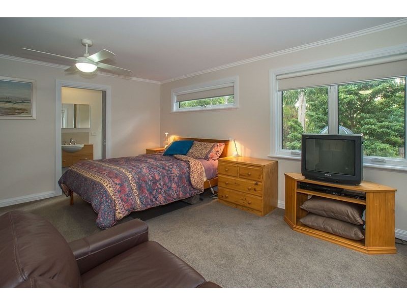 28 The Serpentine, Tecoma VIC 3160