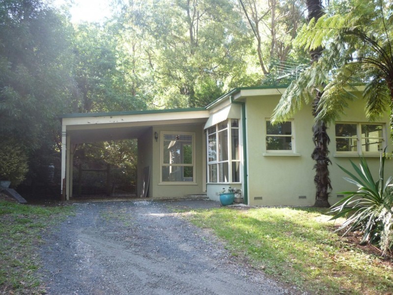 22 Lakeside Drive, Emerald VIC 3782