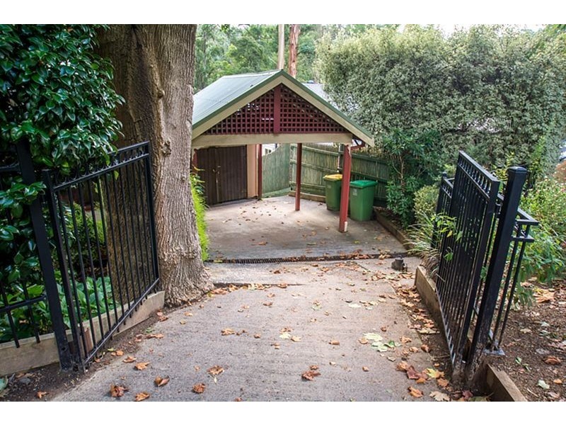 125 Monbulk Road, Kallista VIC 3791