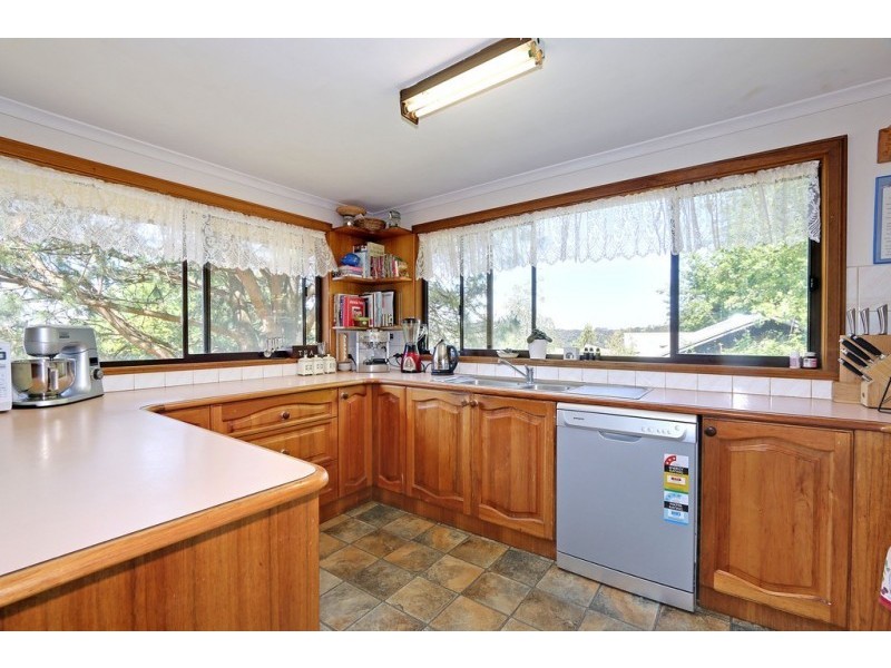 17 Frond Drive, The Patch VIC 3792