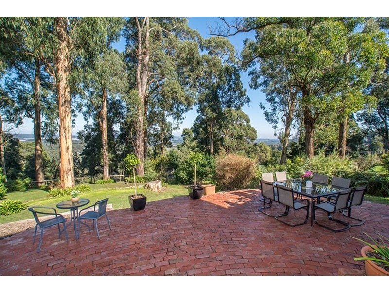 18 Menzies Road, Menzies Creek VIC 3159