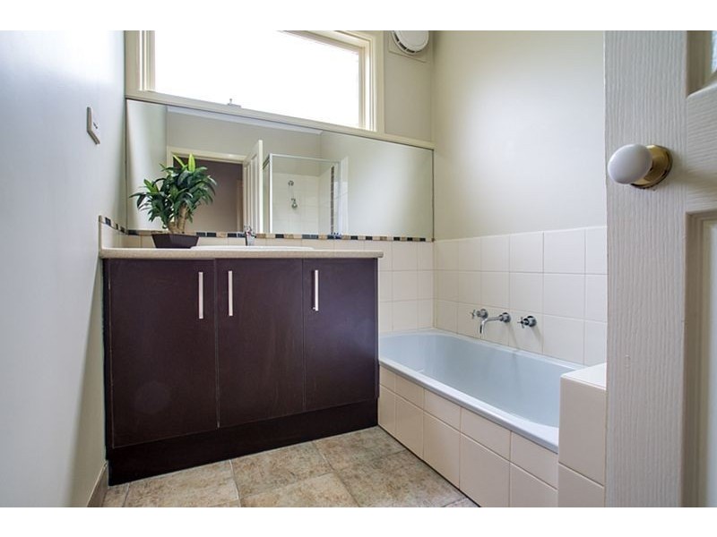 11 Pioneer Avenue, Upwey VIC 3158