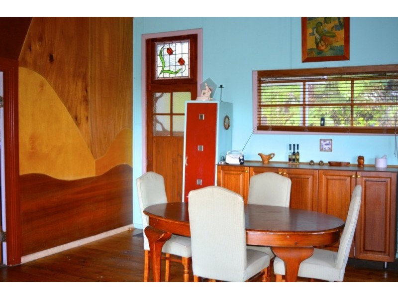 8 Eveline Road, Selby VIC 3159