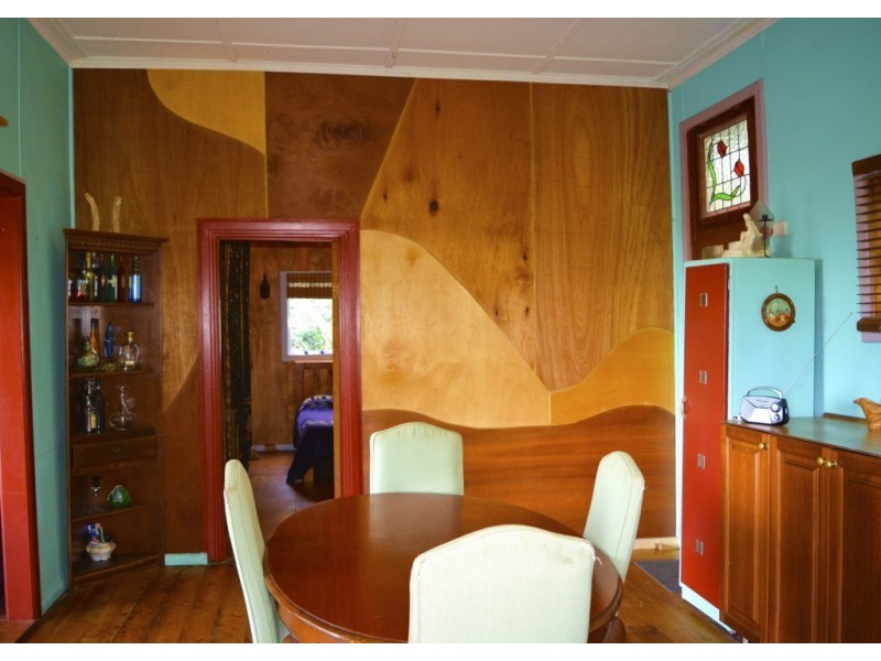 8 Eveline Road, Selby VIC 3159