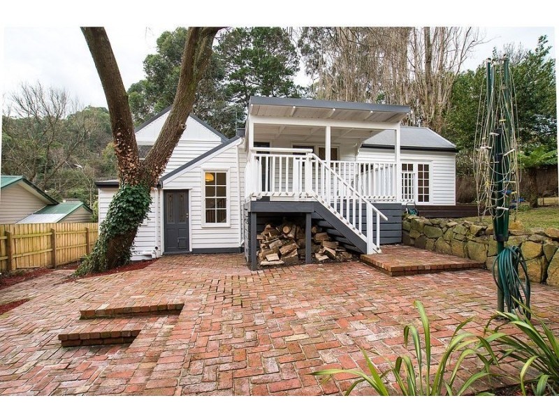 52 Hazel Grove, Tecoma VIC 3160