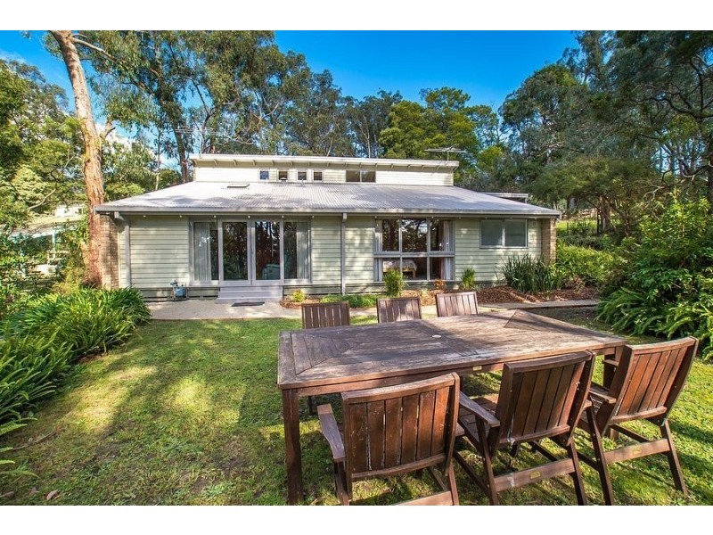 23 Heath Road, Belgrave Heights VIC 3160