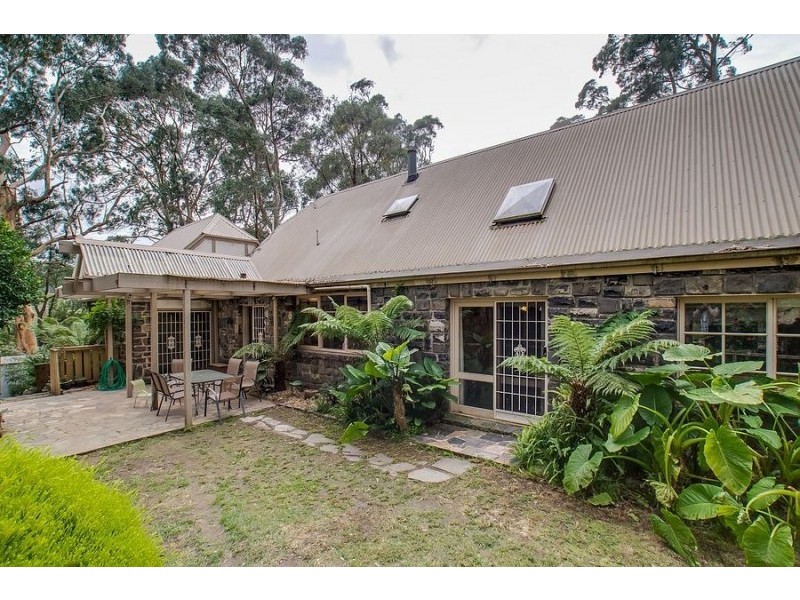 13 Grandview Grove, Menzies Creek VIC 3159