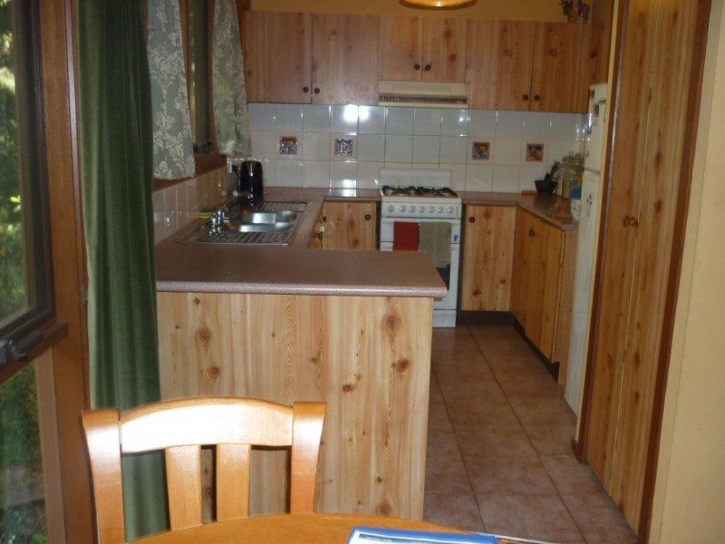 6 Wilga Avenue, Selby VIC 3159