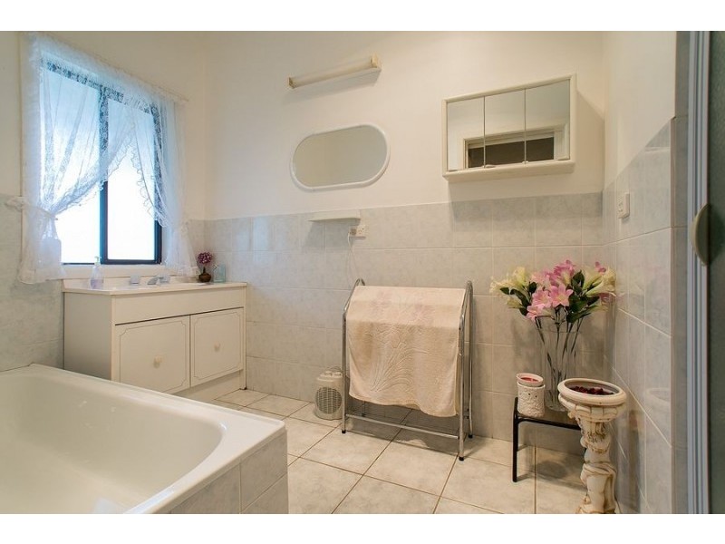 11 Deviation Road, Belgrave South VIC 3160