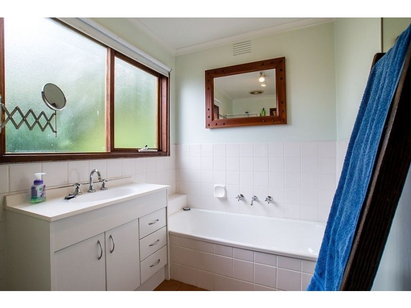 11A Broadway, Belgrave VIC 3160