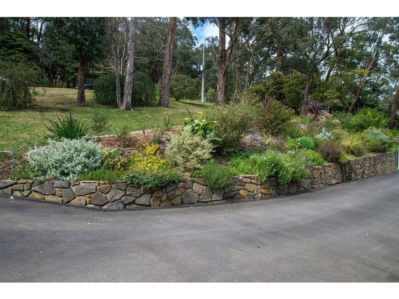 10 Maple Avenue, Belgrave VIC 3160