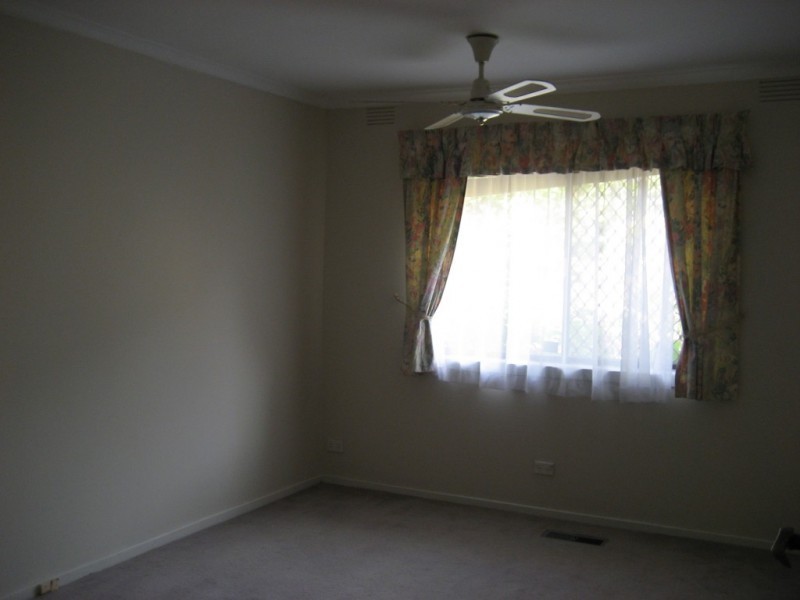 1/3 Bowen Street, Ferntree Gully VIC 3156