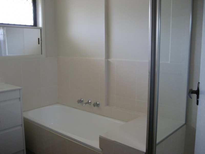 1/3 Bowen Street, Ferntree Gully VIC 3156