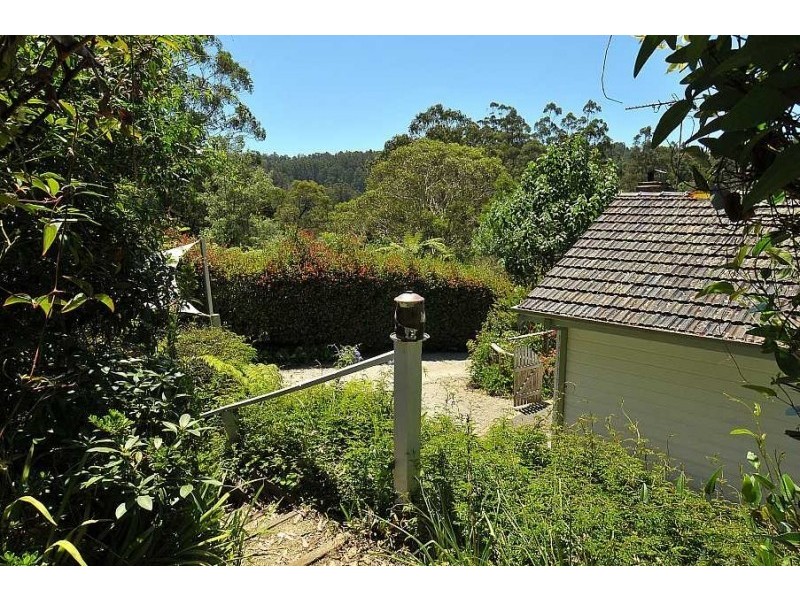 10 Rivington Avenue, Kallista VIC 3791