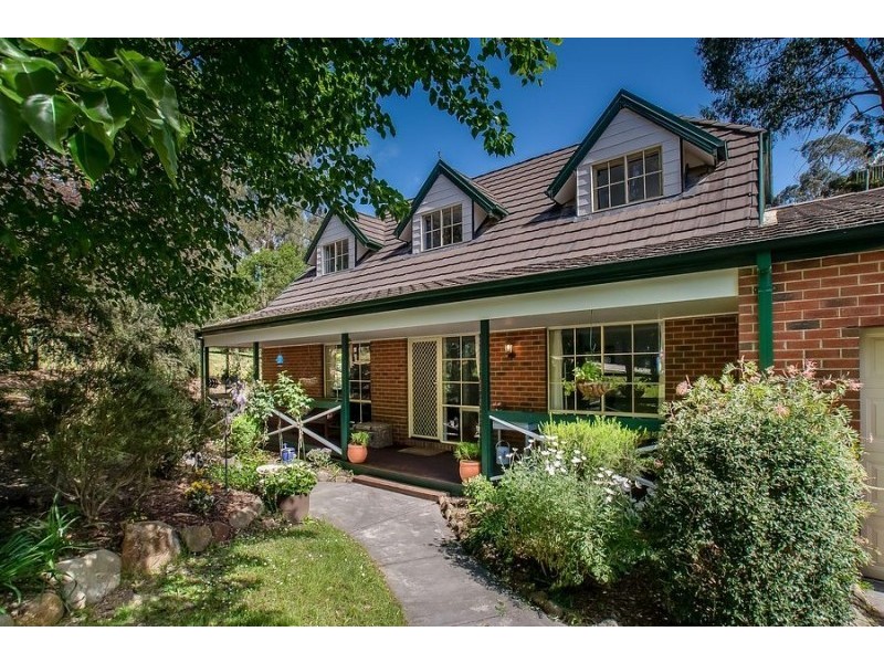 33 Mast Gully Road, Upwey VIC 3158