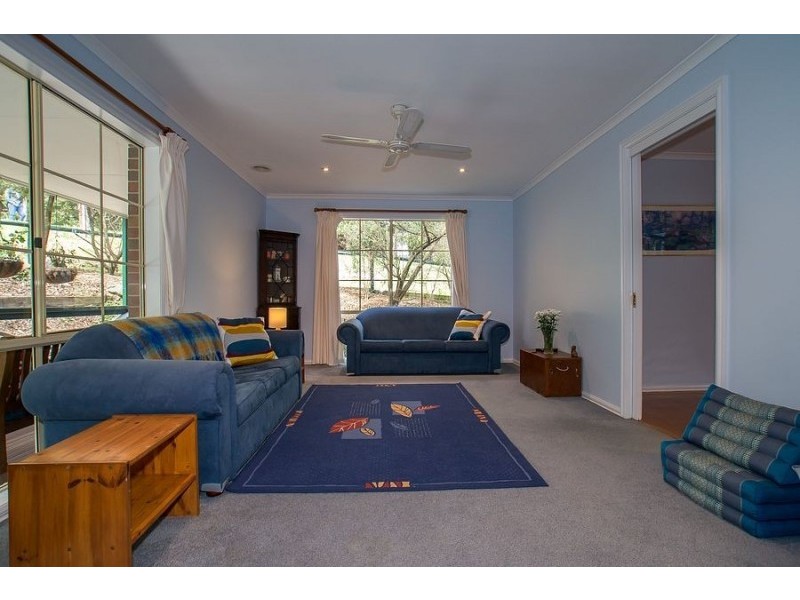 33 Mast Gully Road, Upwey VIC 3158