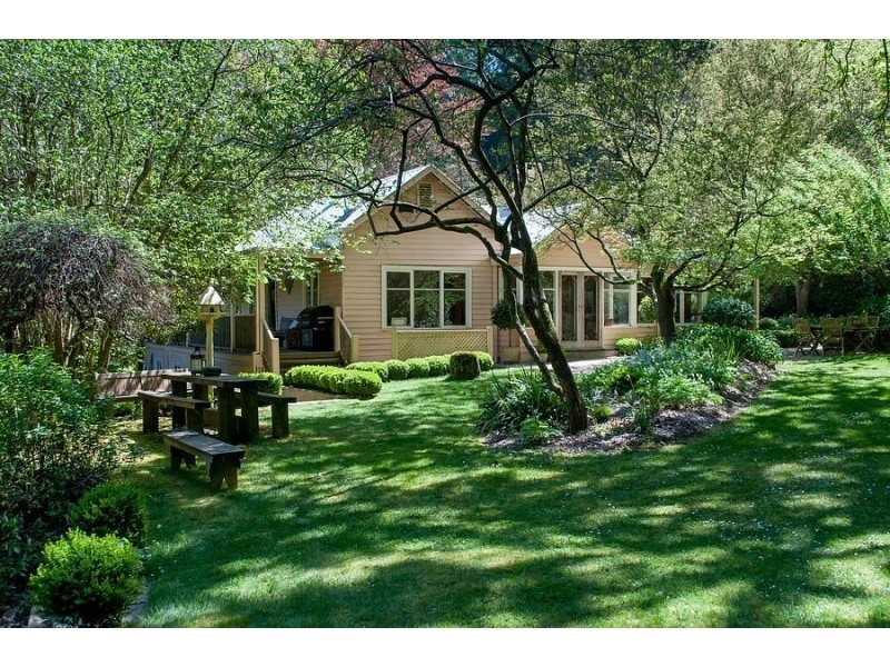 63 The Crescent, Sassafras VIC 3787