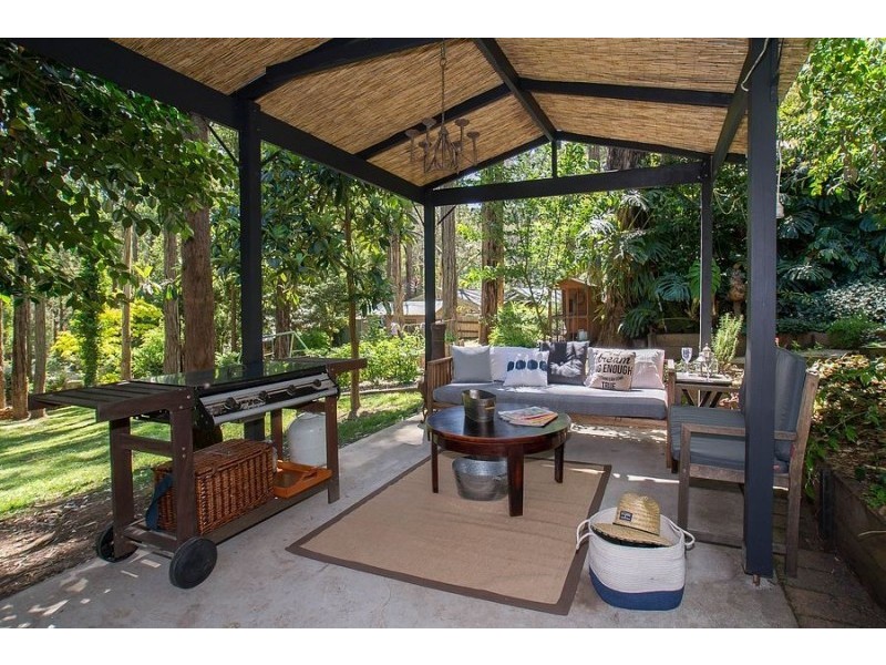 2 Thomas Street, Selby VIC 3159