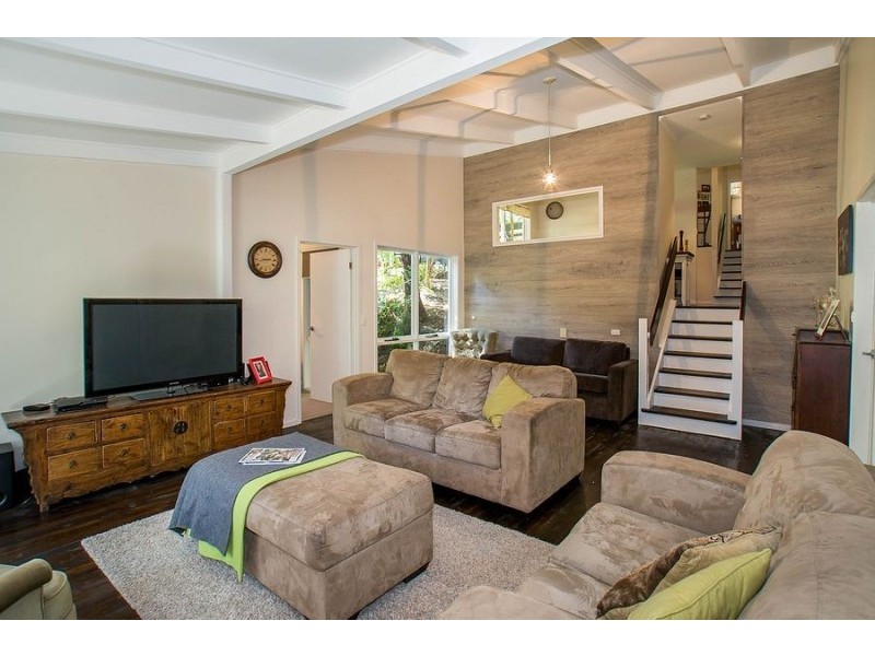 2 Thomas Street, Selby VIC 3159