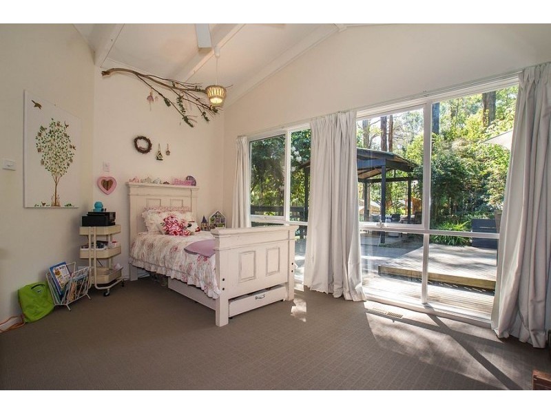 2 Thomas Street, Selby VIC 3159