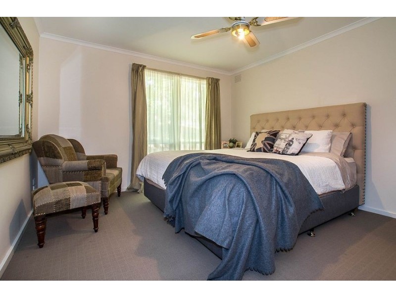 2 Thomas Street, Selby VIC 3159