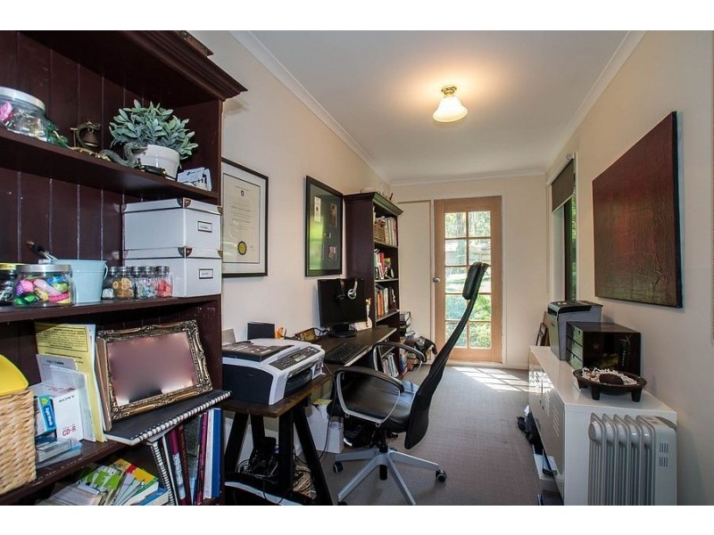 2 Thomas Street, Selby VIC 3159