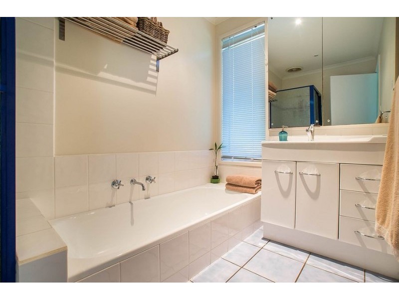 2 Thomas Street, Selby VIC 3159