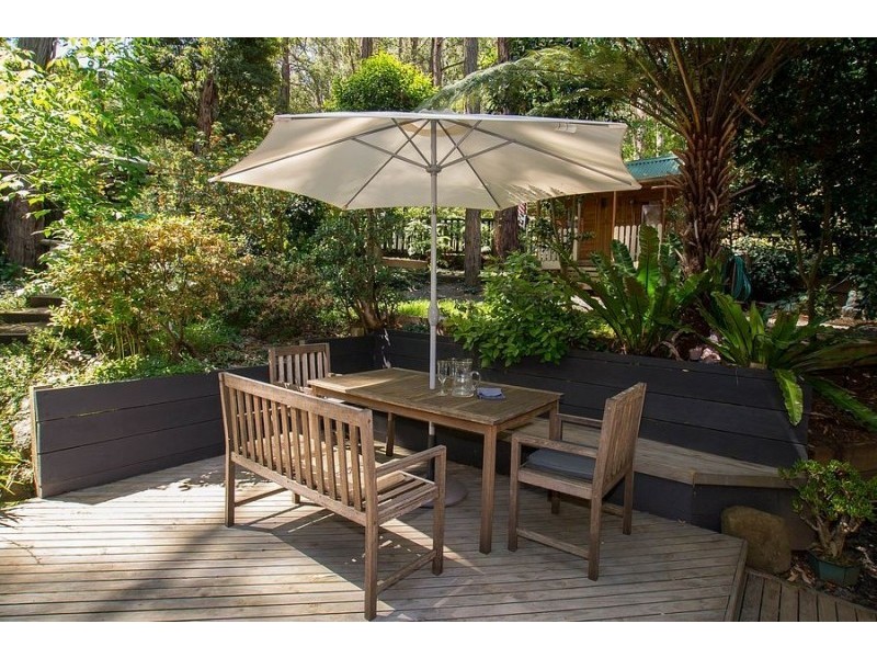 2 Thomas Street, Selby VIC 3159