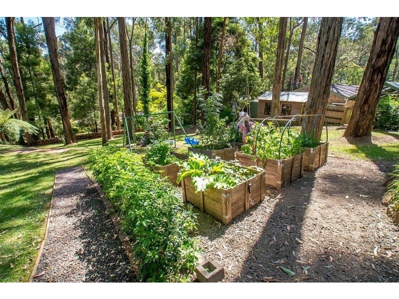 2 Thomas Street, Selby VIC 3159