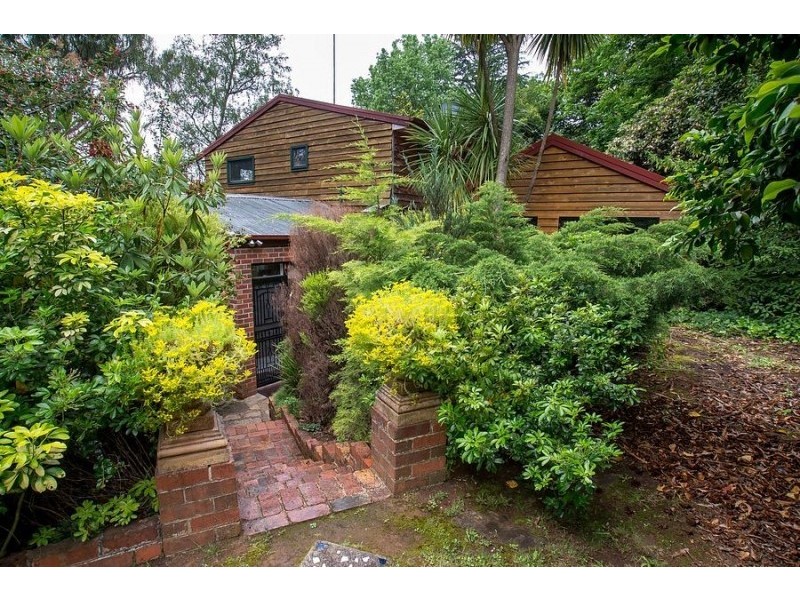 254 Belgrave-Gembrook Road, Menzies Creek VIC 3159