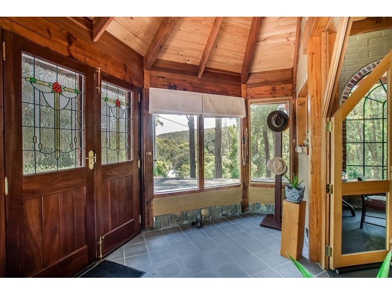 1 Vosges Street, Selby VIC 3159