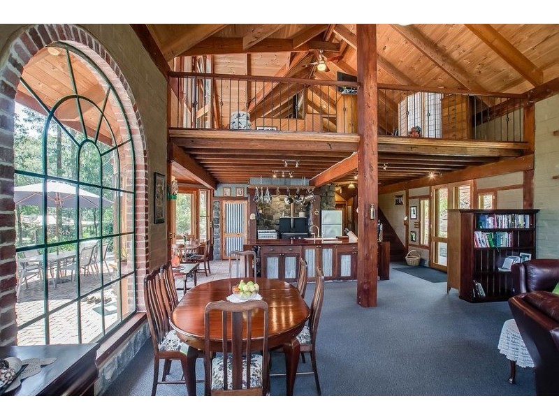 1 Vosges Street, Selby VIC 3159