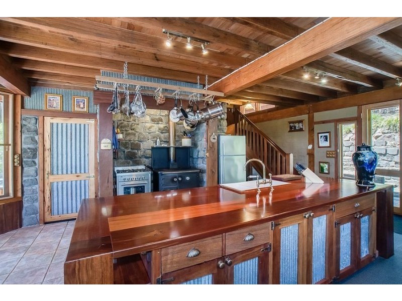 1 Vosges Street, Selby VIC 3159