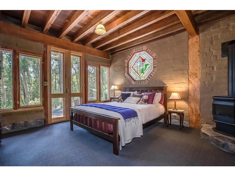 1 Vosges Street, Selby VIC 3159