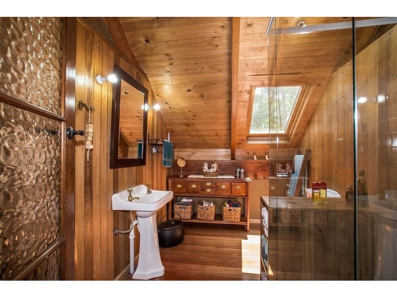 1 Vosges Street, Selby VIC 3159