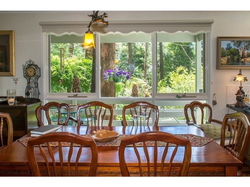 1 Vista Grove, Sherbrooke VIC 3789