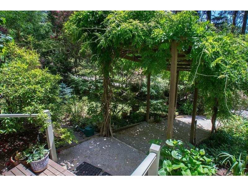 1 Vista Grove, Sherbrooke VIC 3789
