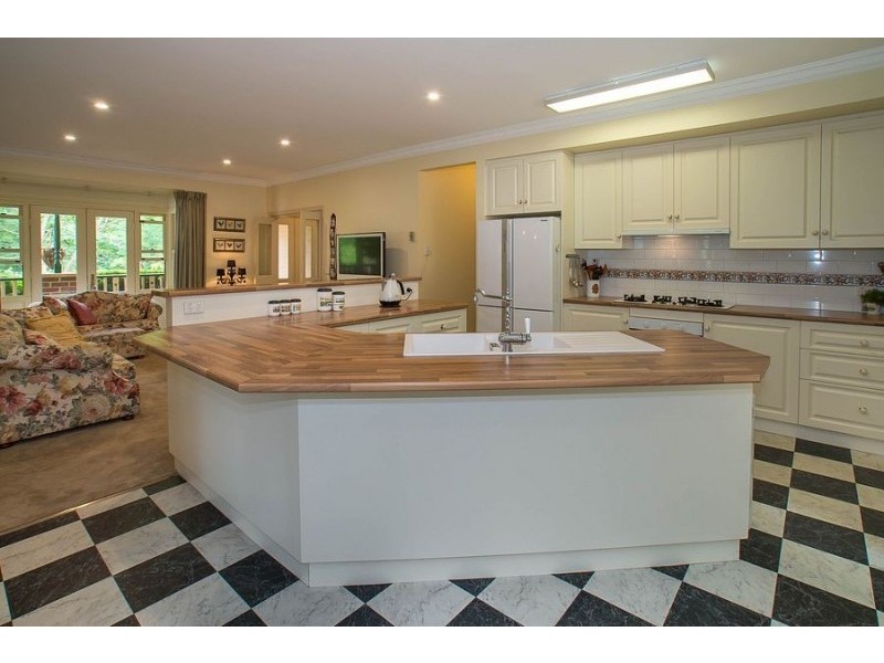 14 Benson Street, Belgrave VIC 3160
