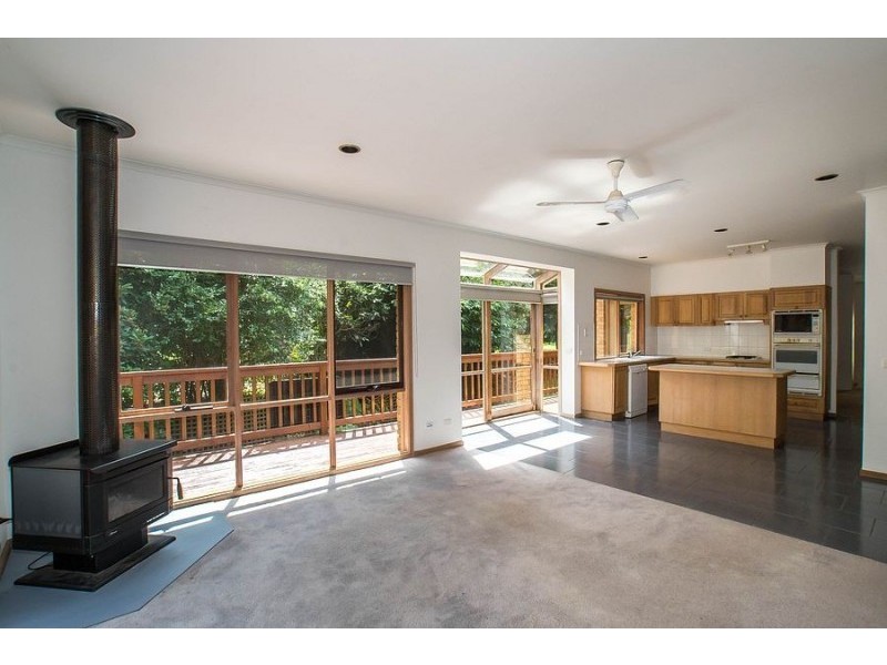 23 Gordon Avenue, Tecoma VIC 3160