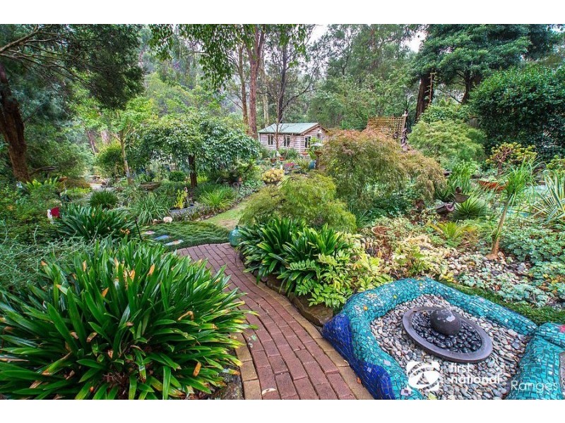 13 Creekbank Street, Upwey VIC 3158