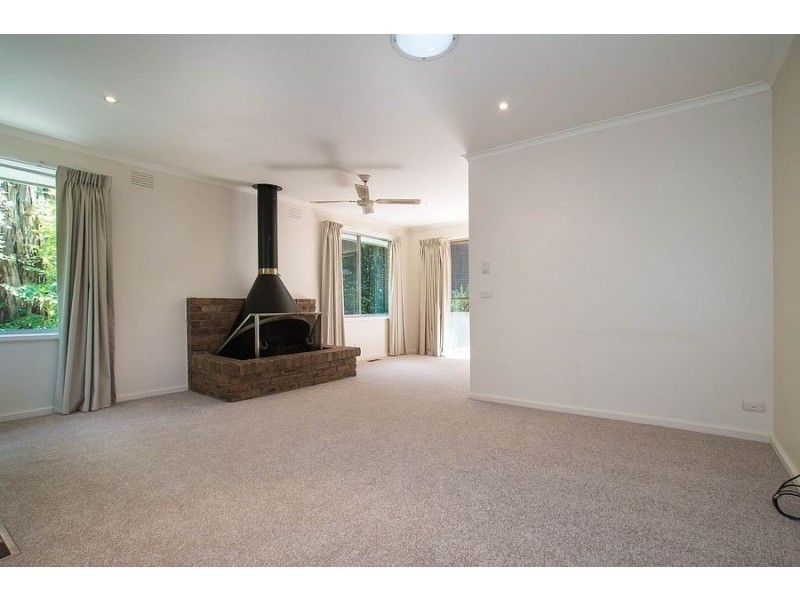5 Wilga Avenue, Selby VIC 3159