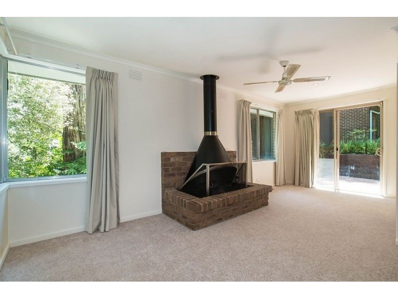 5 Wilga Avenue, Selby VIC 3159