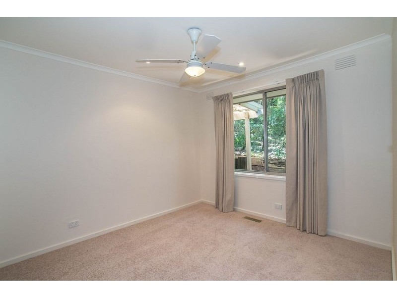 5 Wilga Avenue, Selby VIC 3159