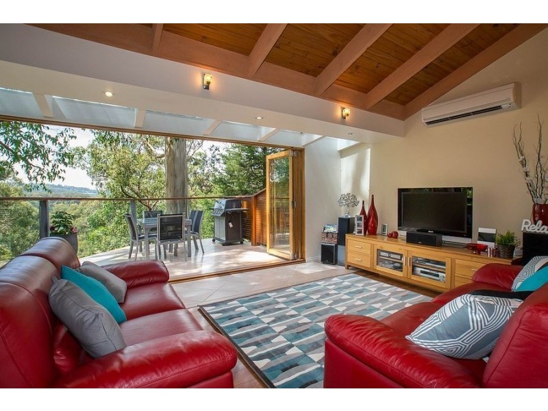 11 Bennett Avenue, Belgrave VIC 3160