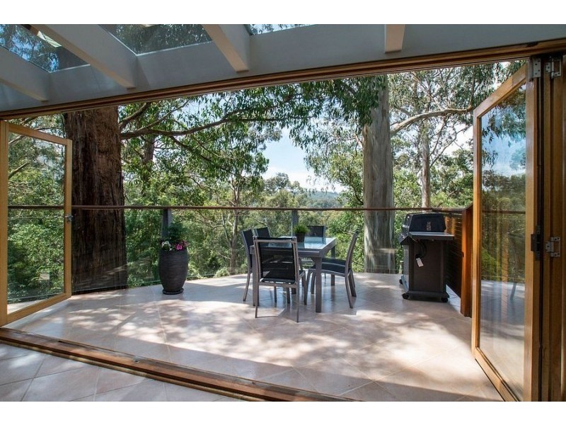 11 Bennett Avenue, Belgrave VIC 3160