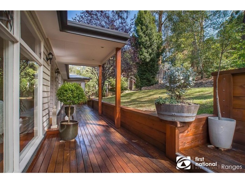 4 Weldon Grove, Upwey VIC 3158