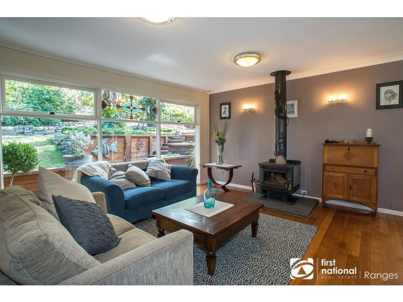 4 Weldon Grove, Upwey VIC 3158