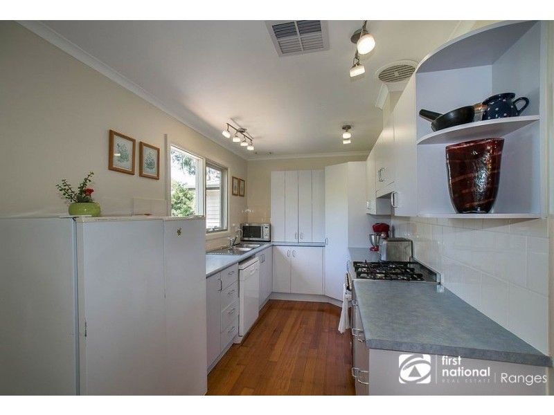 4 Weldon Grove, Upwey VIC 3158