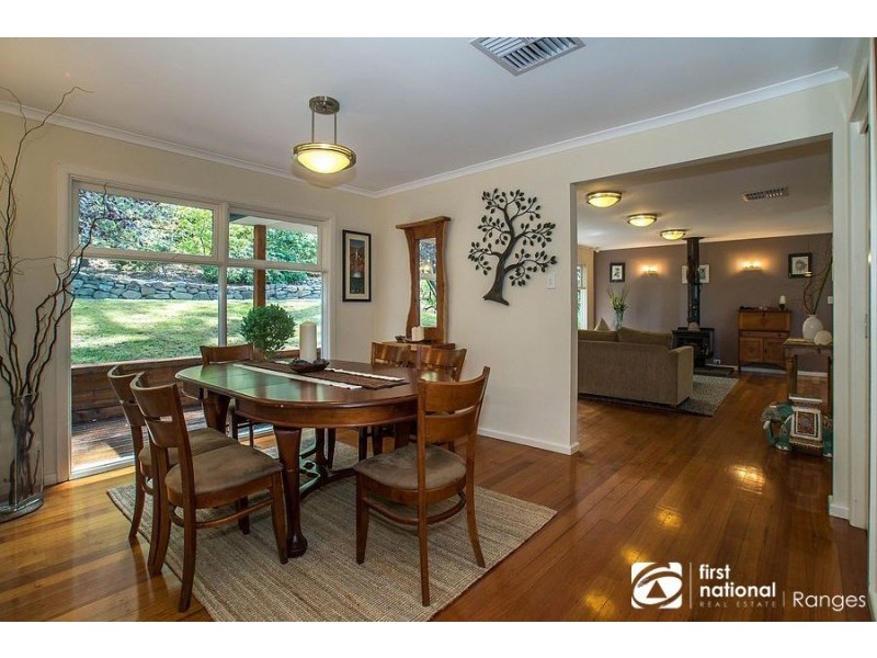 4 Weldon Grove, Upwey VIC 3158